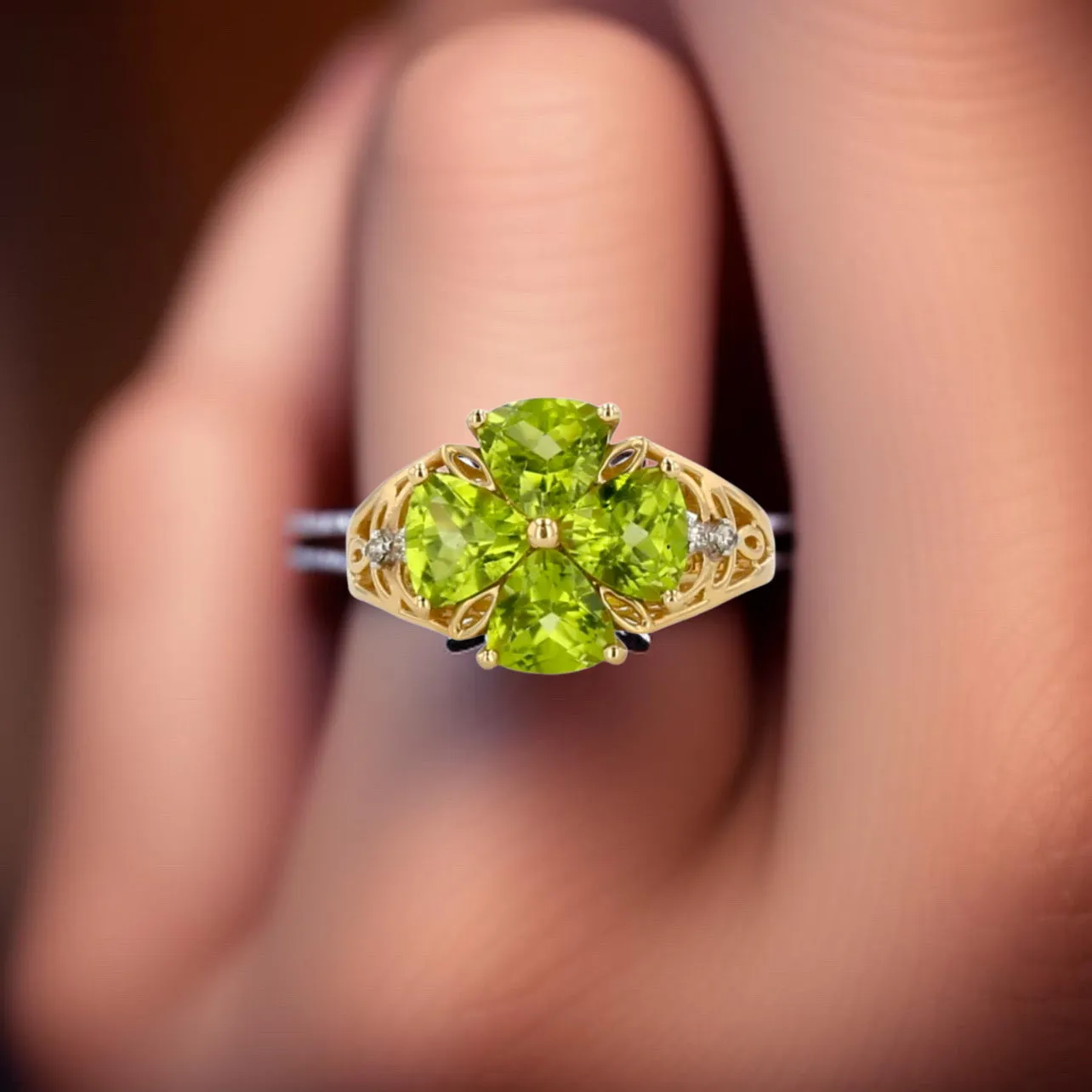 14k gold clover peridot ring