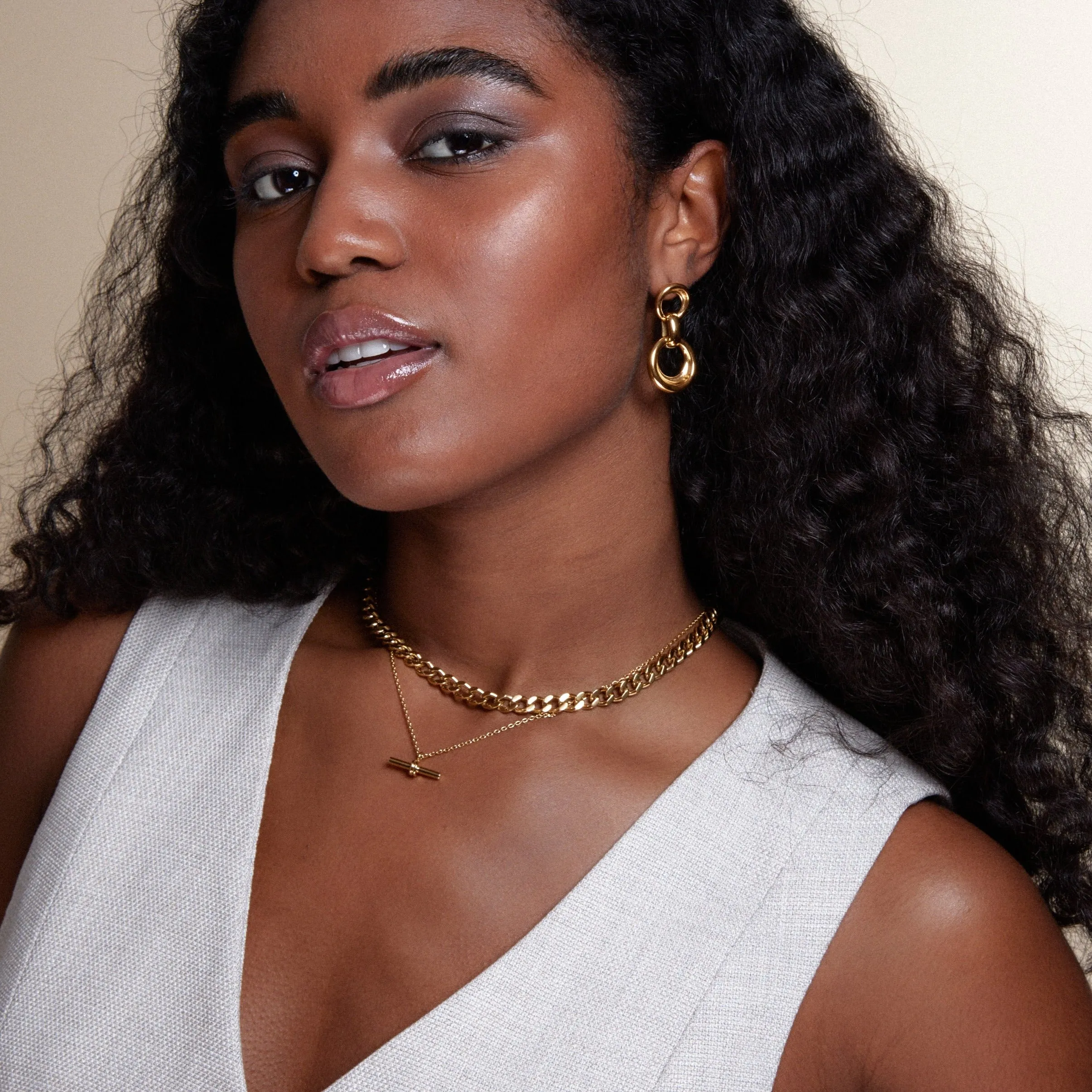 LUXE Flat Curb T-Bar Necklace - Gold