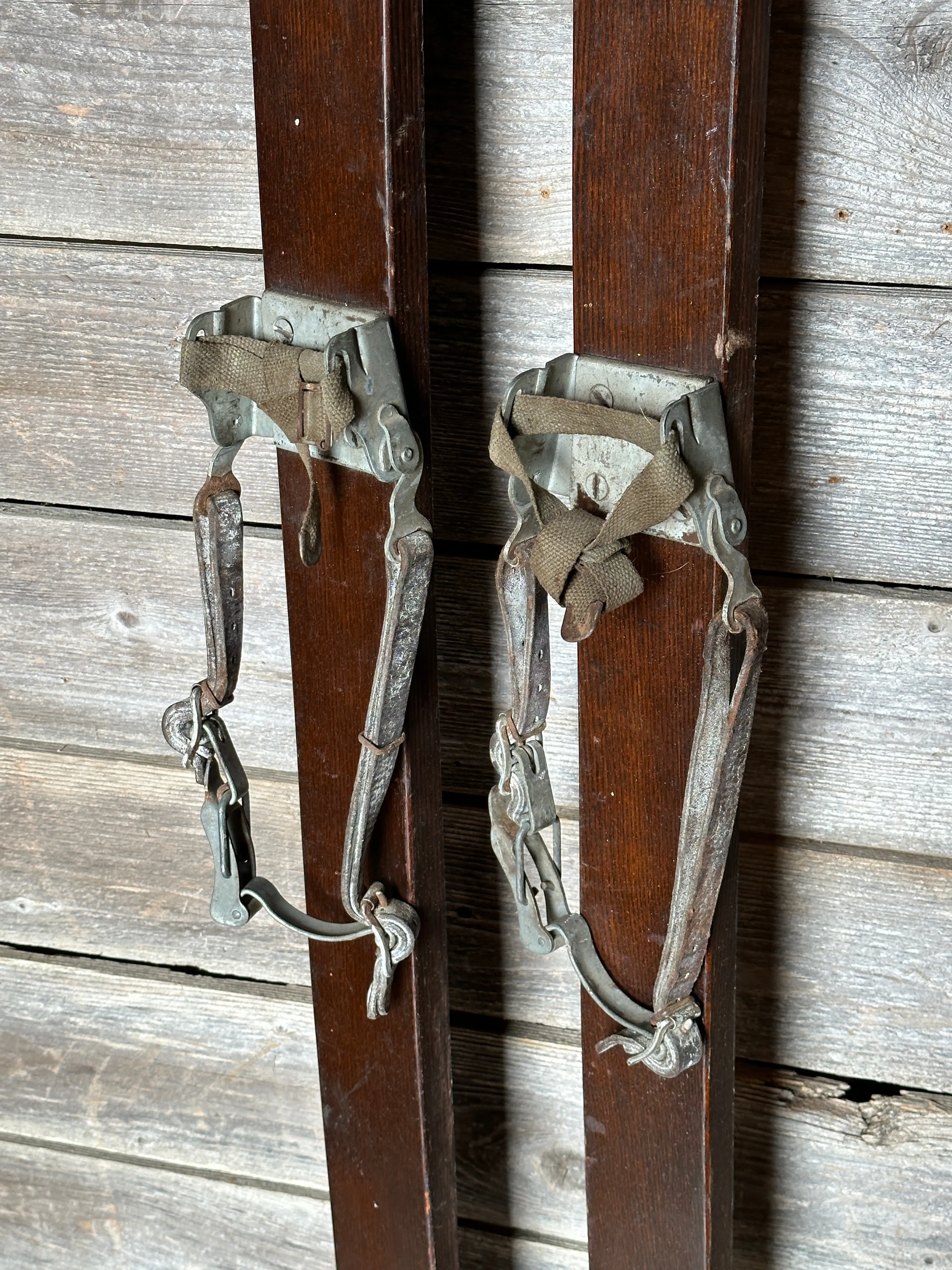 Vintage Ranger Downhill Skis